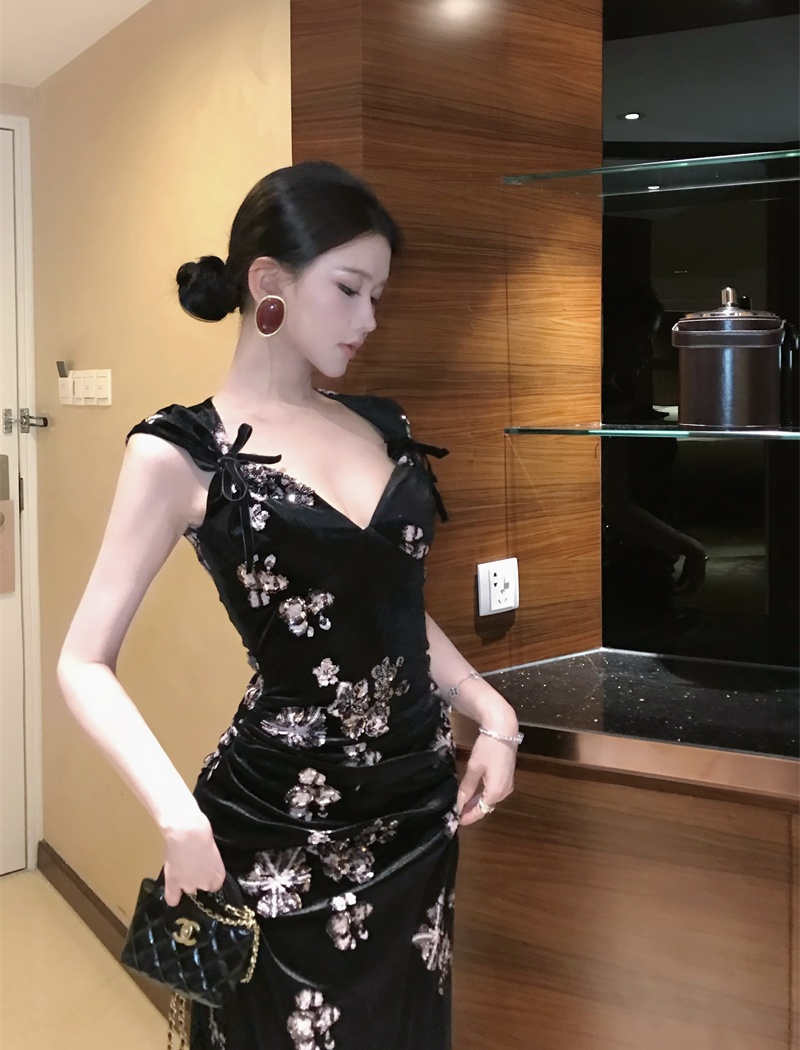 Sequins package hip cheongsam embroidery dress