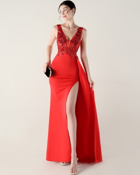 V-neck mermaid banquet evening dress
