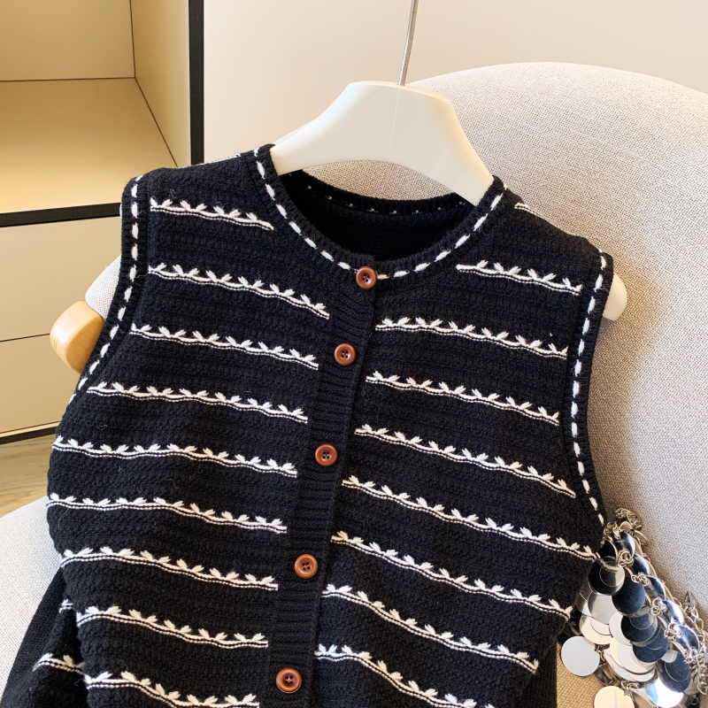 Retro knitted waistcoat round neck chanelstyle vest