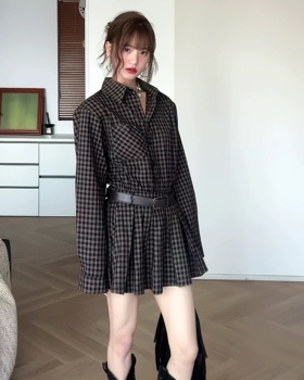 Pinched waist plaid shirt slim retro shorts a set