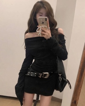 Slim sloping shoulder knitted dress for women