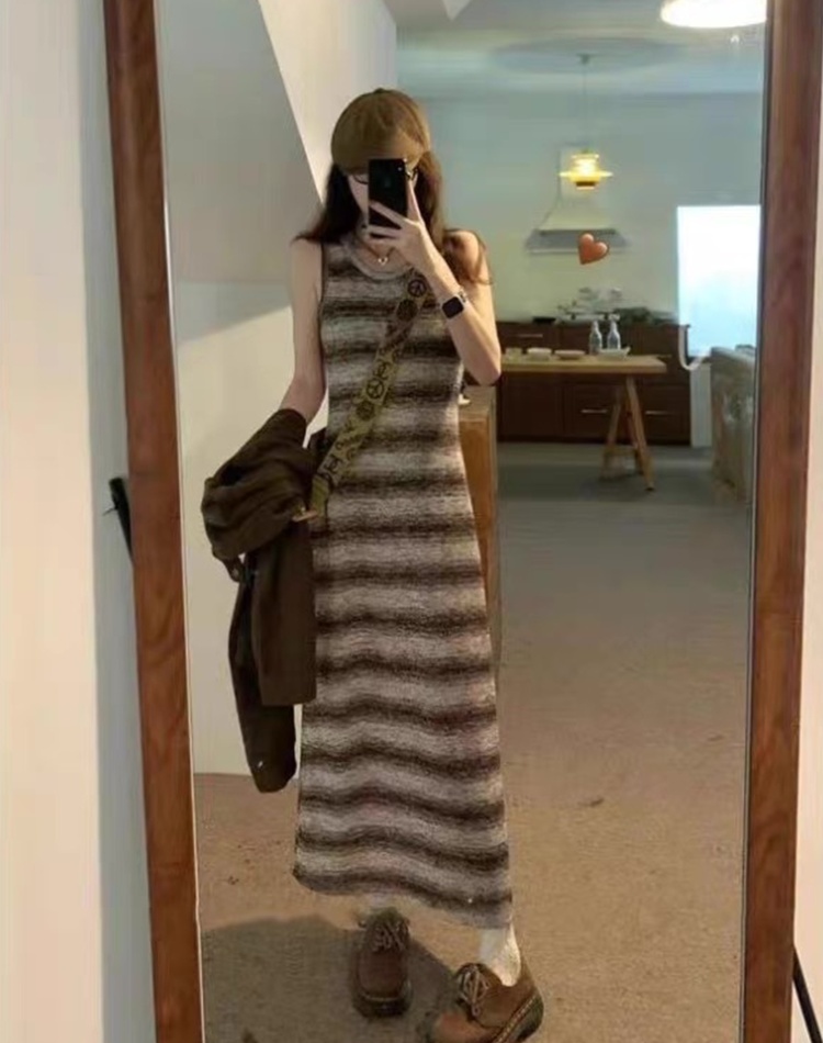 Sleeveless slim primer vest simple long dress