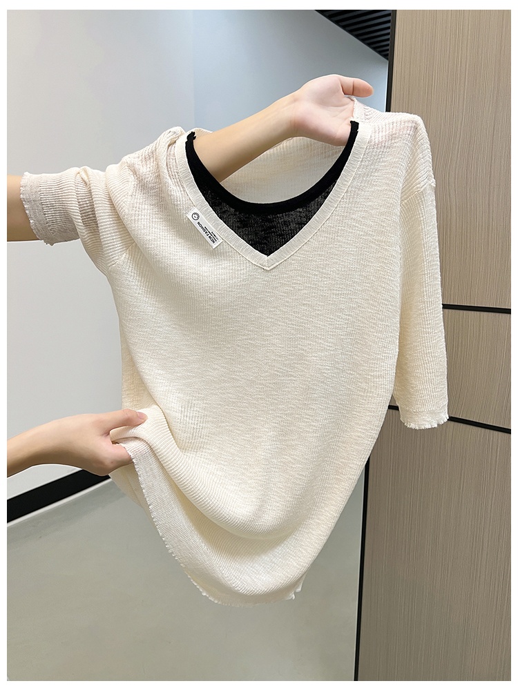 V-neck stripe tops Pseudo-two sweater