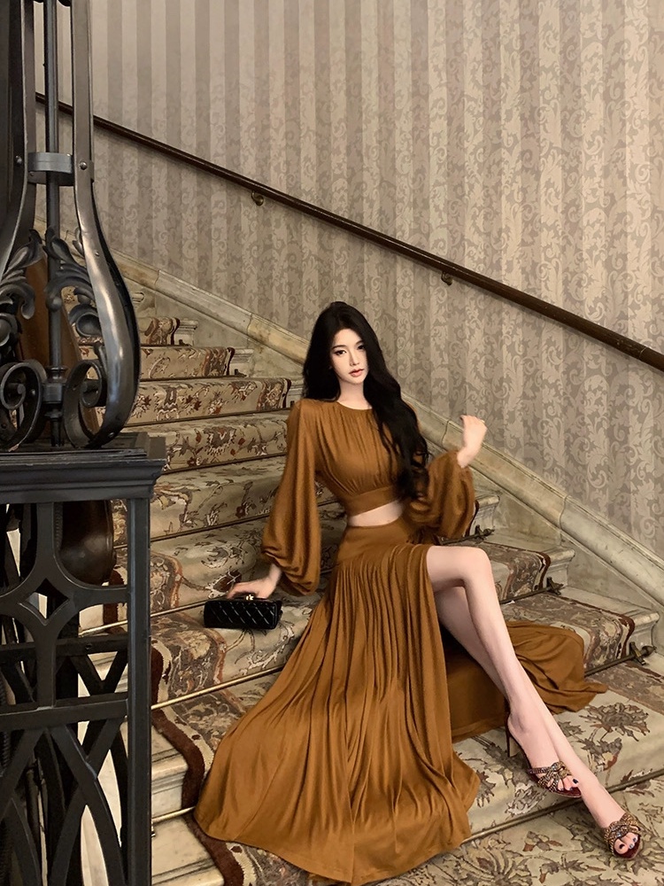 Chouzhe drape short skirt round neck tops a set