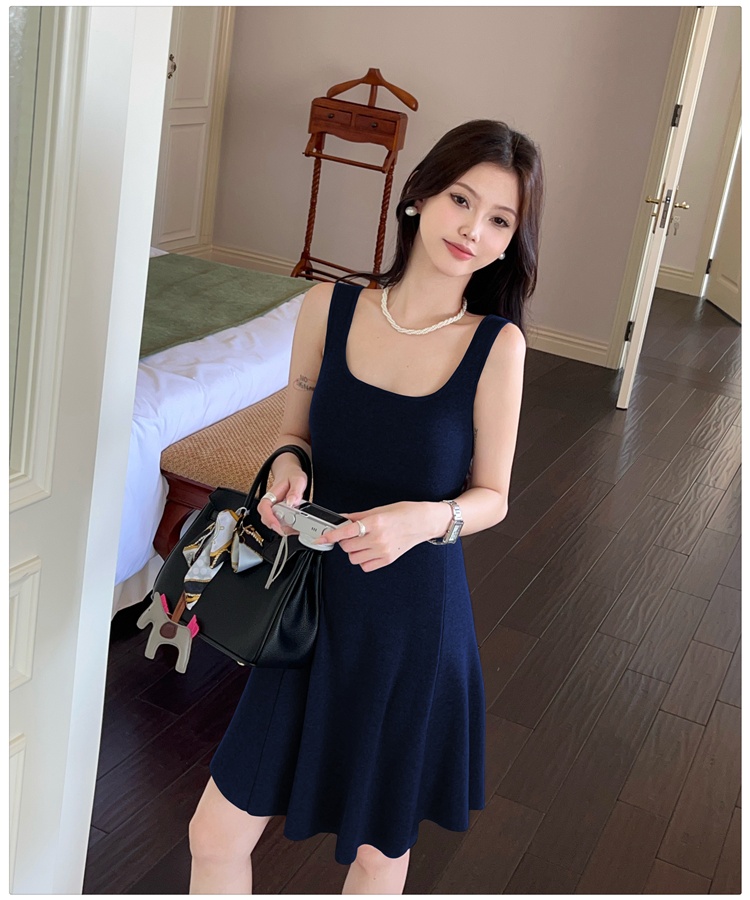 Inside the ride autumn and winter dress sleeveless T-back