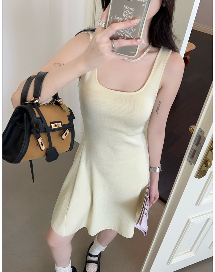 Inside the ride autumn and winter dress sleeveless T-back