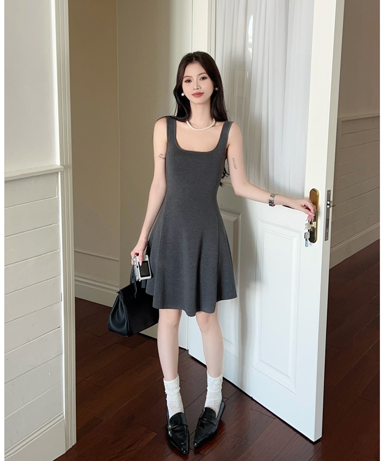 Inside the ride autumn and winter dress sleeveless T-back