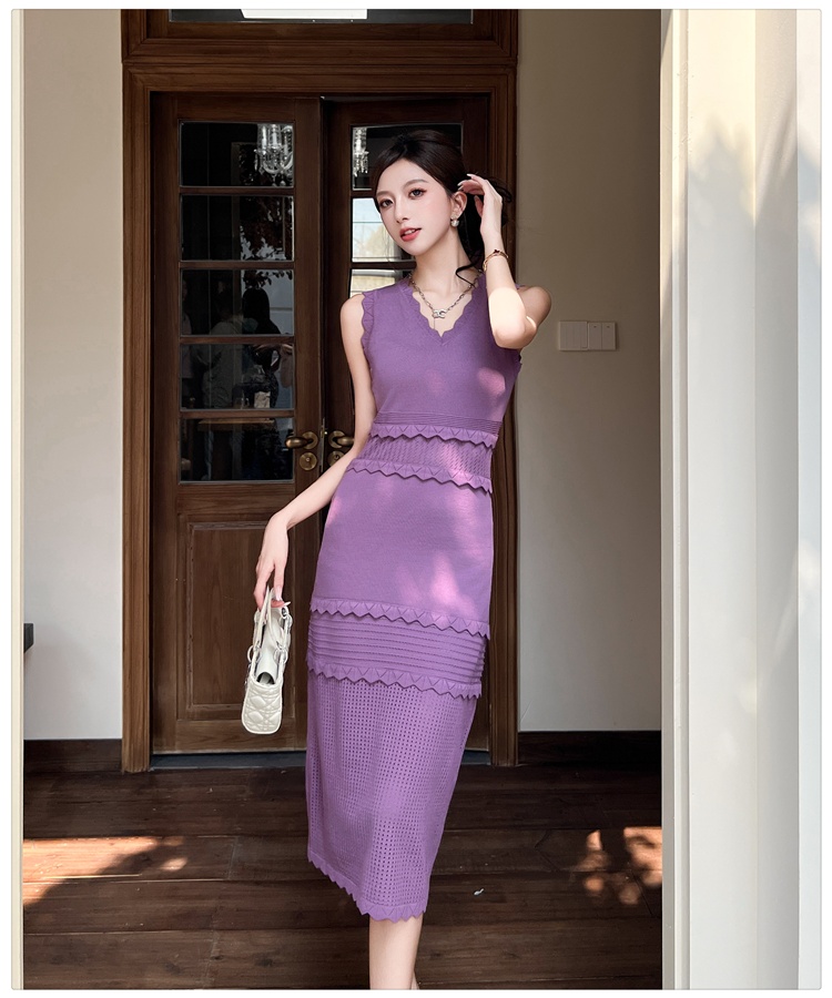 Summer V-neck knitted sleeveless dress show young sleeveless dress