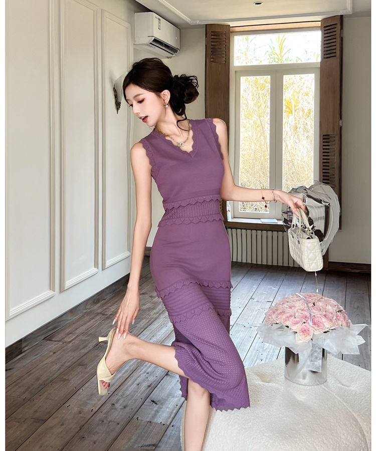 Summer V-neck knitted sleeveless dress show young sleeveless dress