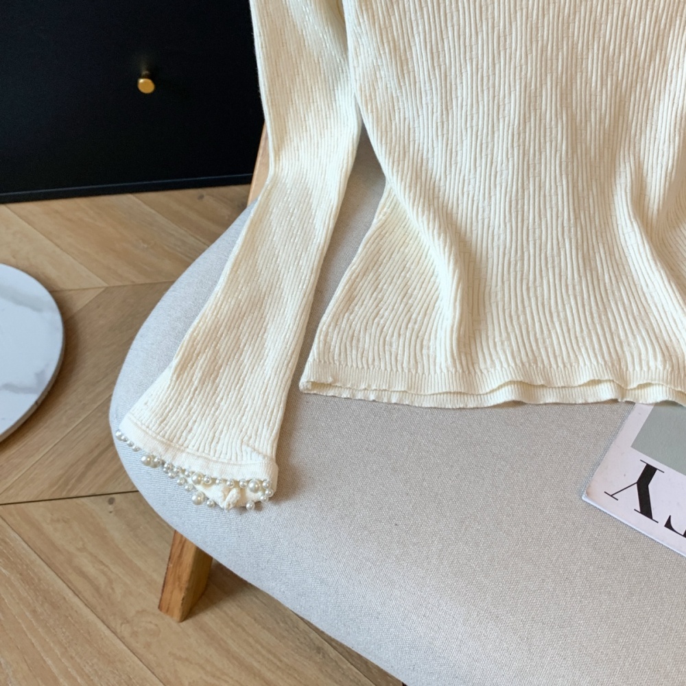 Inside the ride tops V-neck bottoming shirt for women