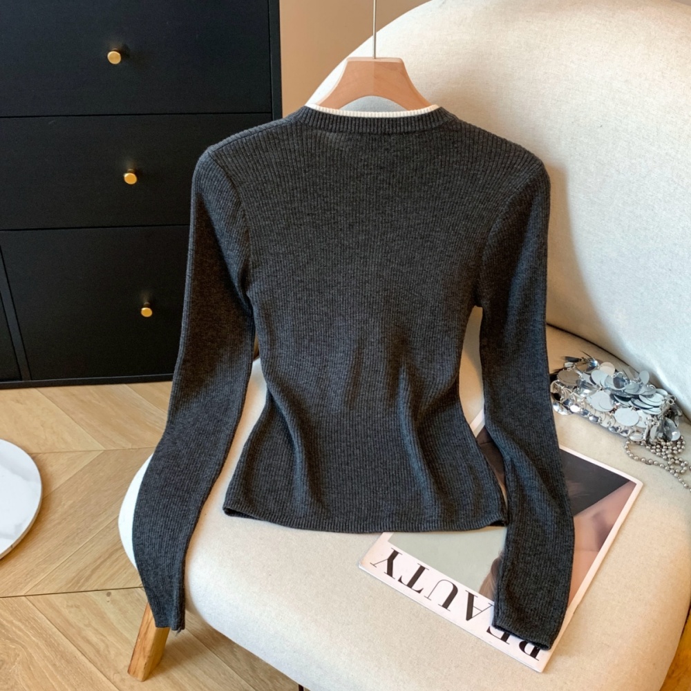 Thin inside the ride bottoming shirt V-neck autumn tops