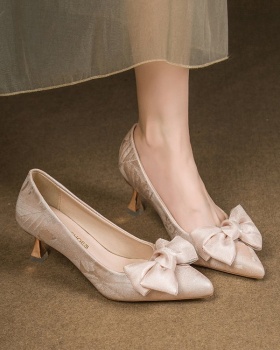 Low high-heeled shoes Chinese style shoes for women