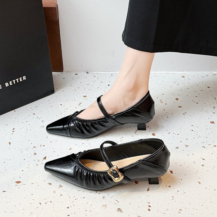 France style pointed shoes retro high-heeled shoes