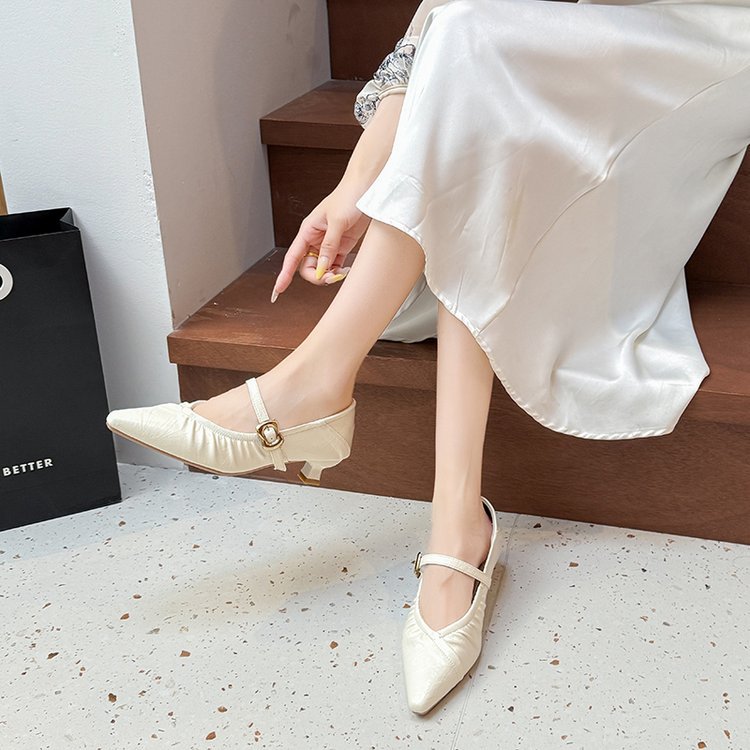 France style pointed shoes retro high-heeled shoes