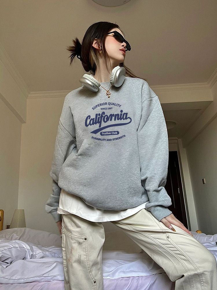 Round neck thin hoodie for women