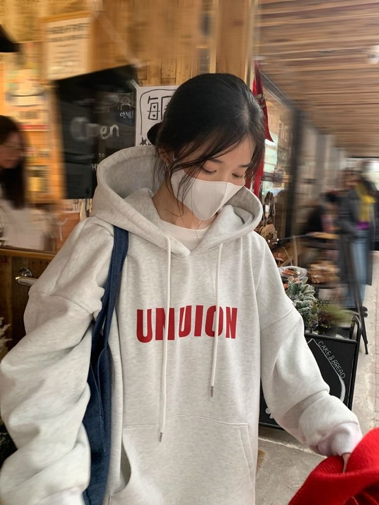 Complex hooded autumn hoodie for women