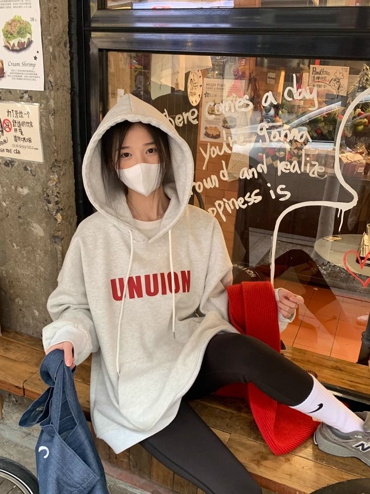 Complex hooded autumn hoodie for women