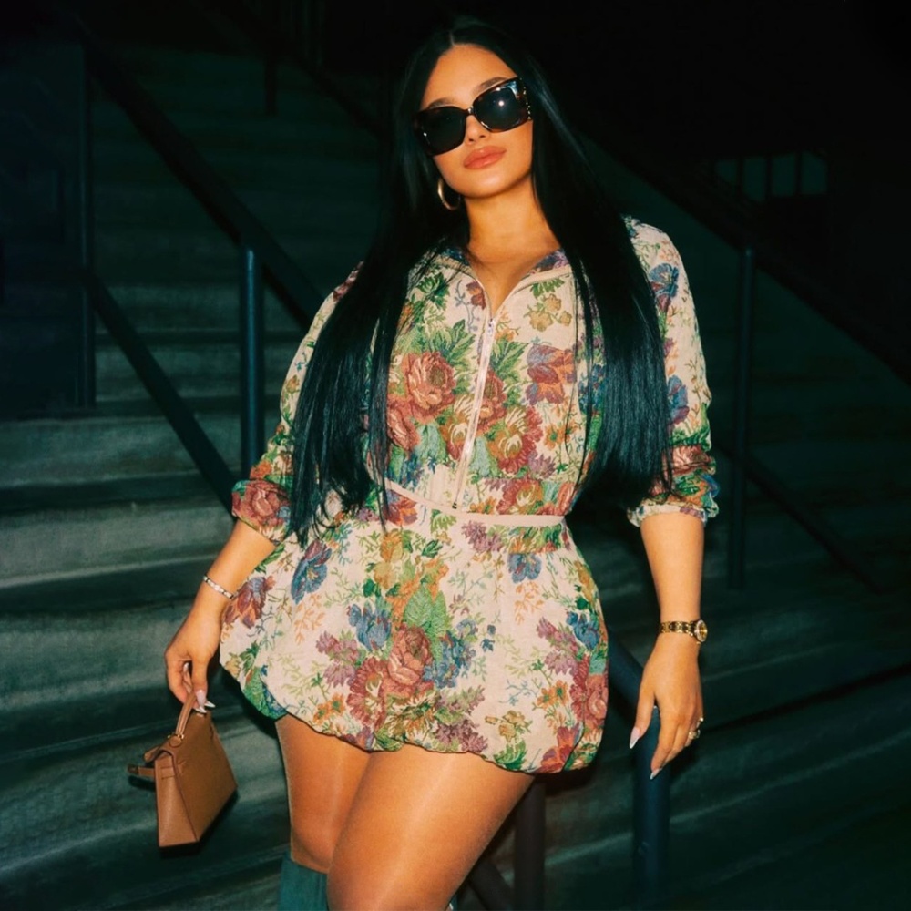 Fashion short skirt tops a set for women