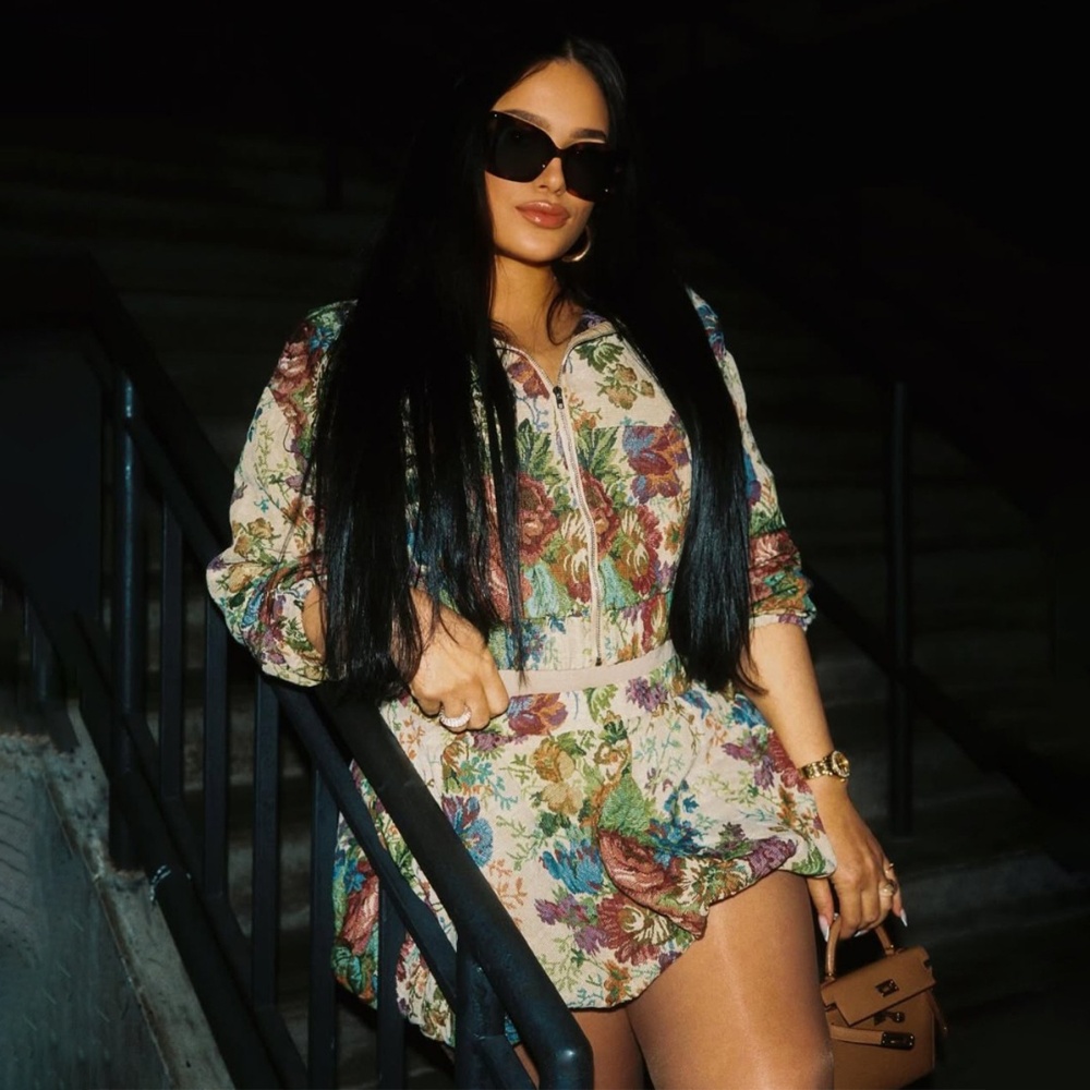 Fashion short skirt tops a set for women