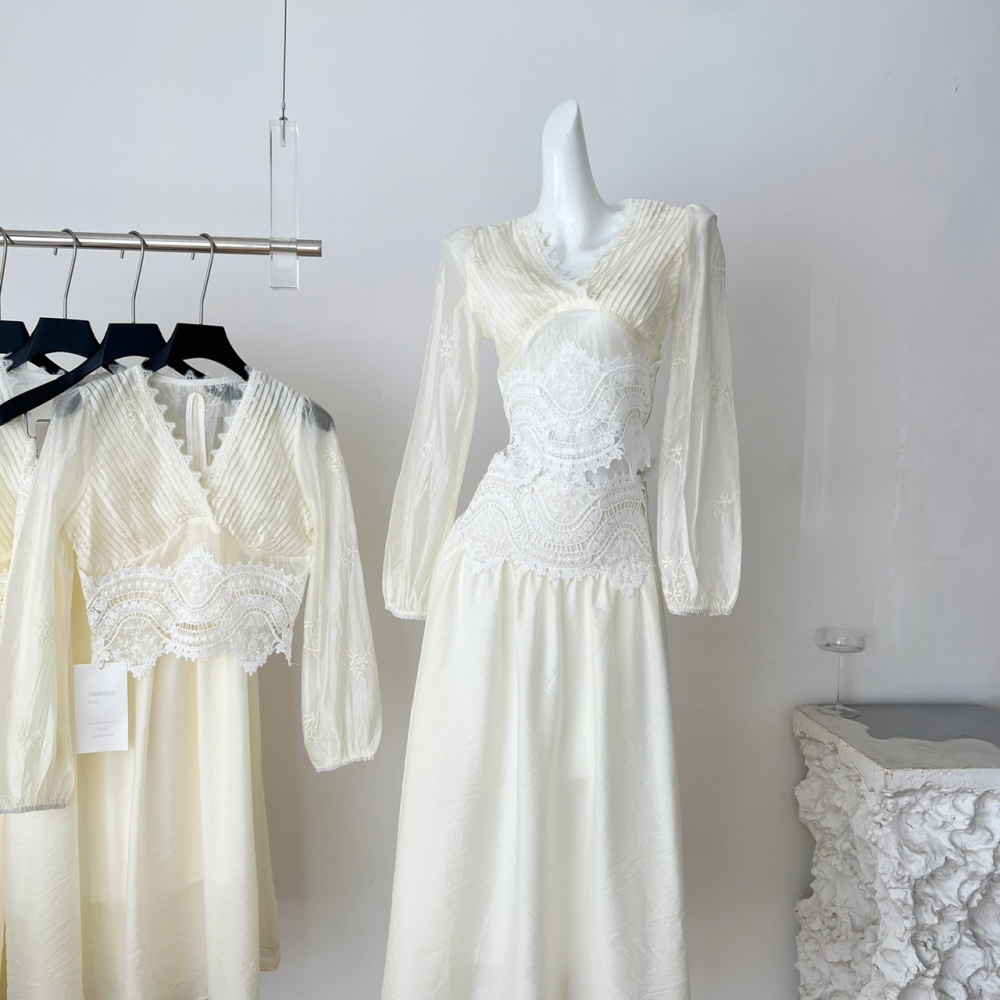 V-neck small shirt lace tops a set