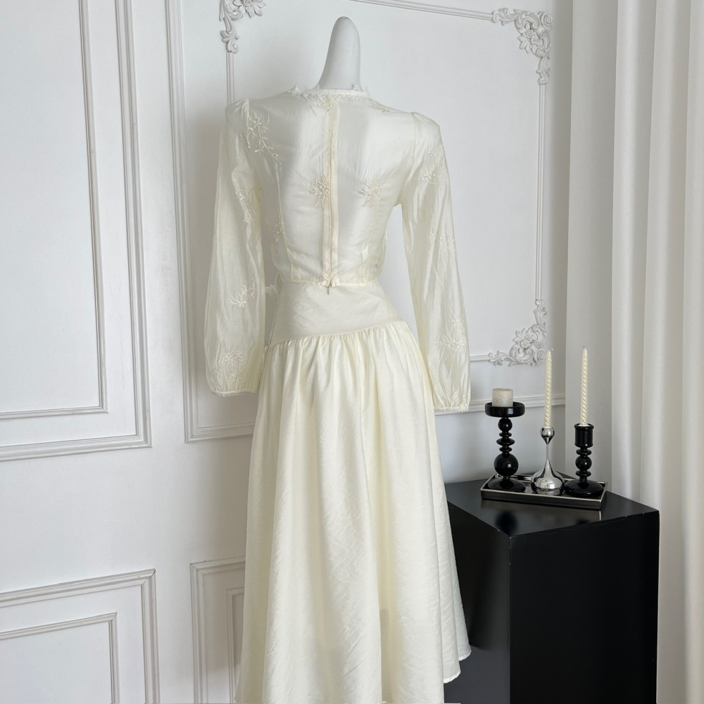 V-neck small shirt lace tops a set