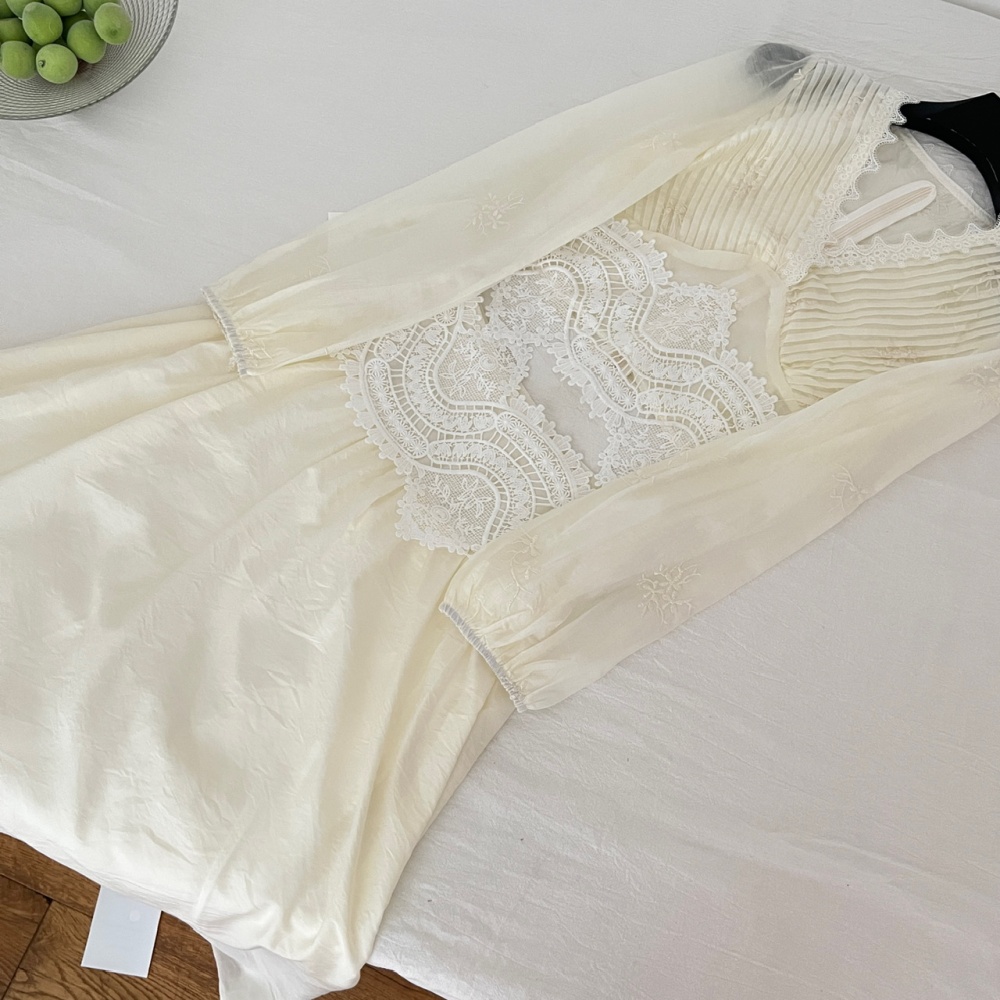 V-neck small shirt lace tops a set