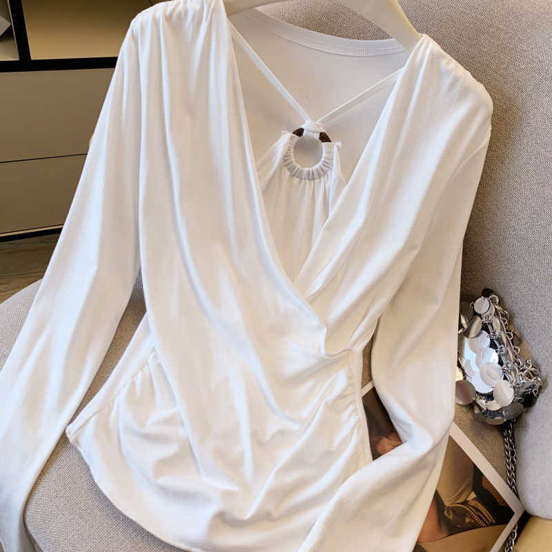 Pseudo-two slim bottoming shirt wears outside tops