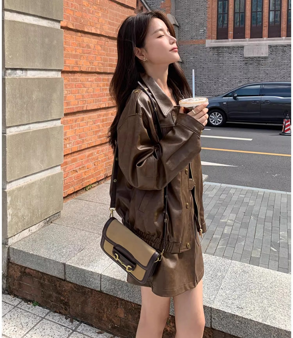 Spring American style wallet college style brown coat