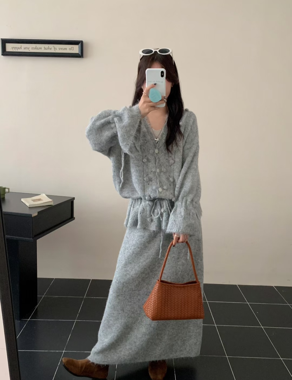 V-neck hollow high waist tops lazy slim A-line sweater a set