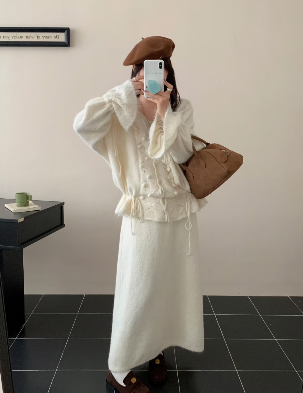 V-neck hollow high waist tops lazy slim A-line sweater a set