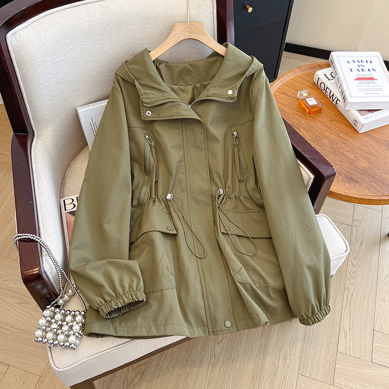 Loose zip windbreaker sports large yard coat