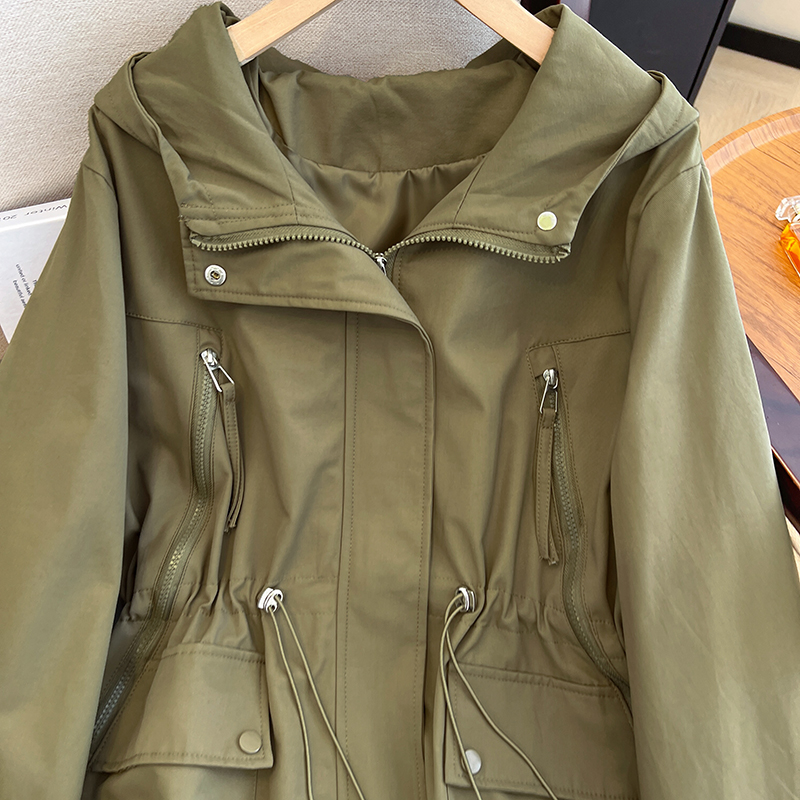 Loose zip windbreaker sports large yard coat
