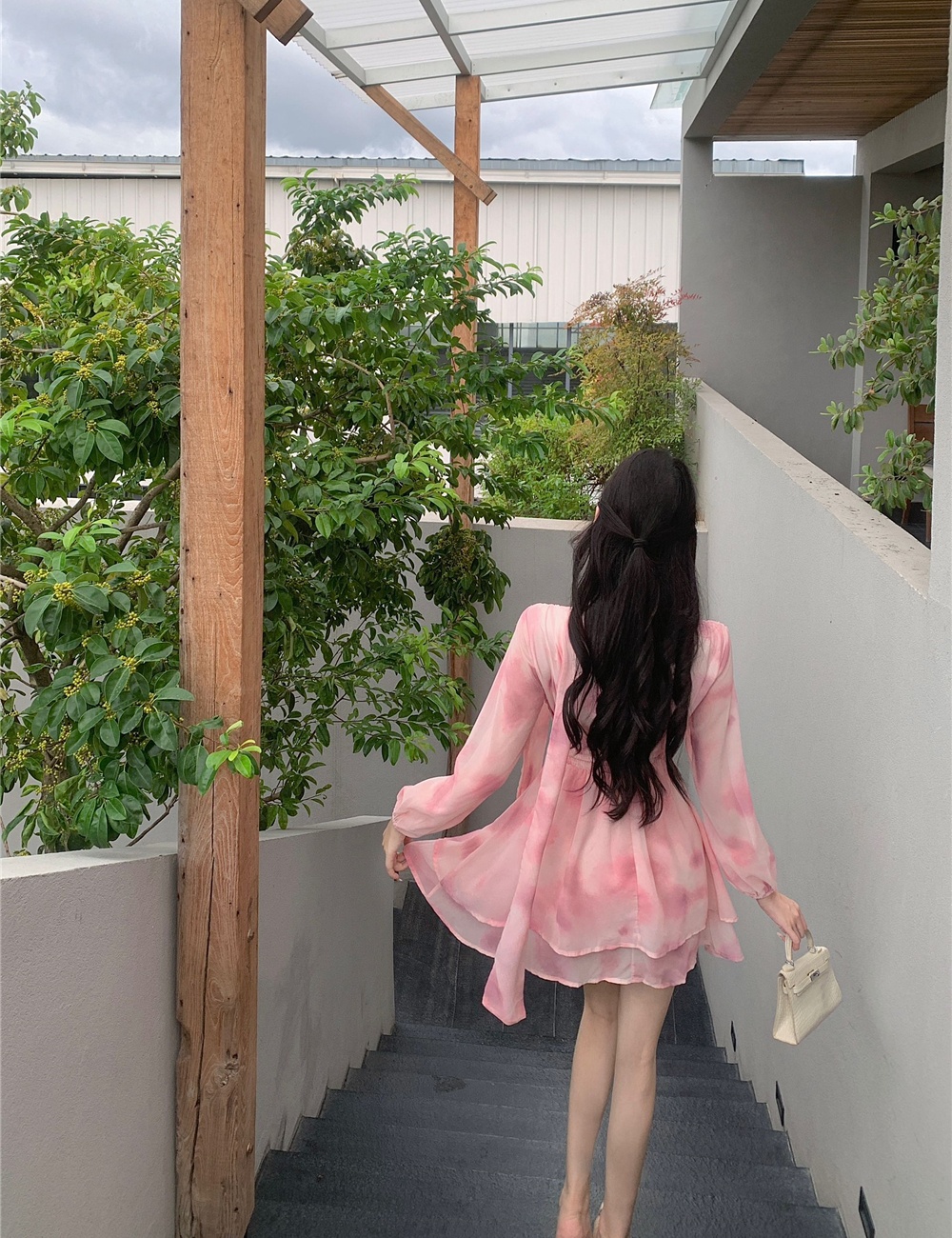 Long sleeve spring and autumn blooming lady V-neck dress