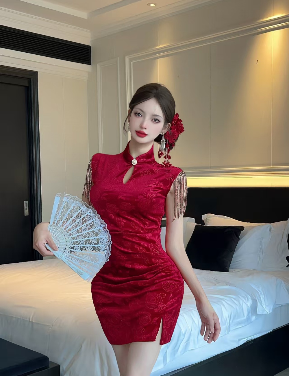 Package hip short cheongsam sexy golden velvet dress