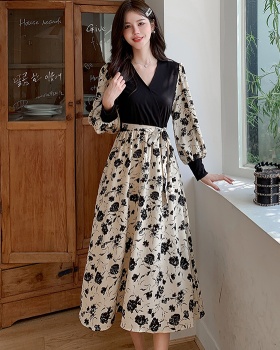 Bottoming Pseudo-two V-neck slim printing long dress