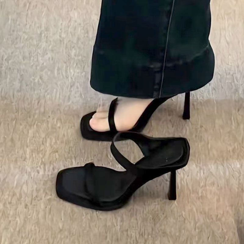 High-heeled black sandals niche fine-root high-heeled shoes