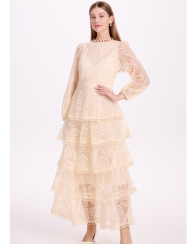Cake embroidered pinched waist temperament dress