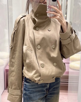 Short windbreaker British style coat for women