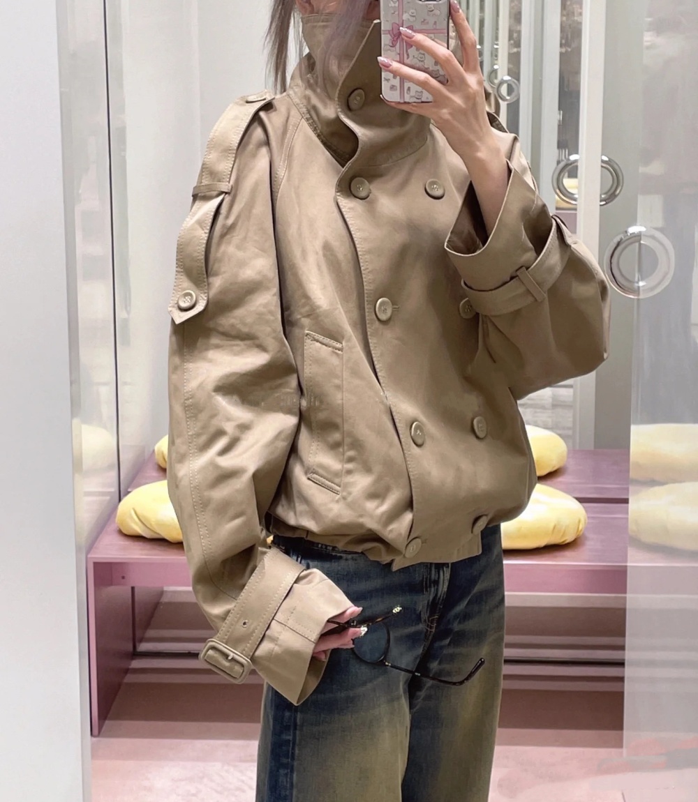 Short windbreaker British style coat for women
