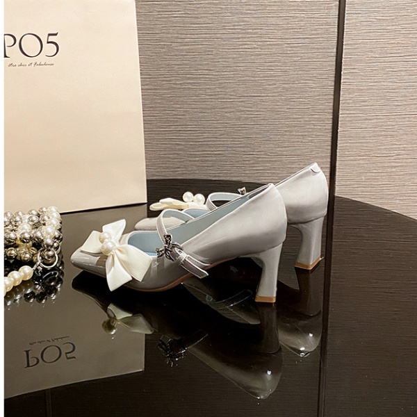 Square head France style high-heeled shoes pearl shoes