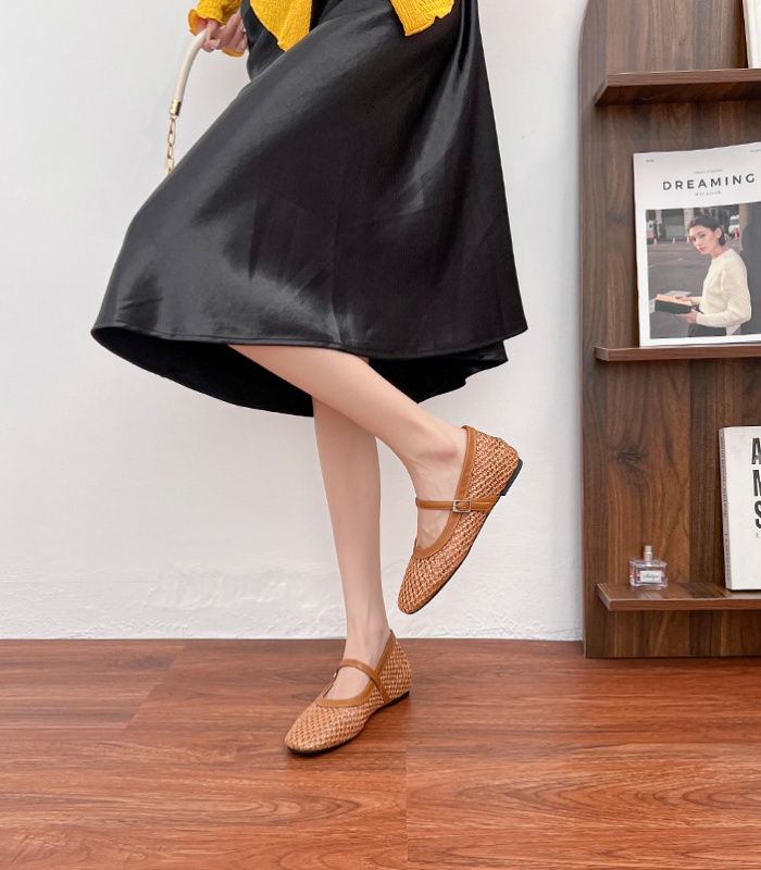 Soft soles hollow weave temperament autumn shoes for women