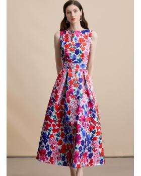 Sleeveless clipping stereoscopic high waist dress