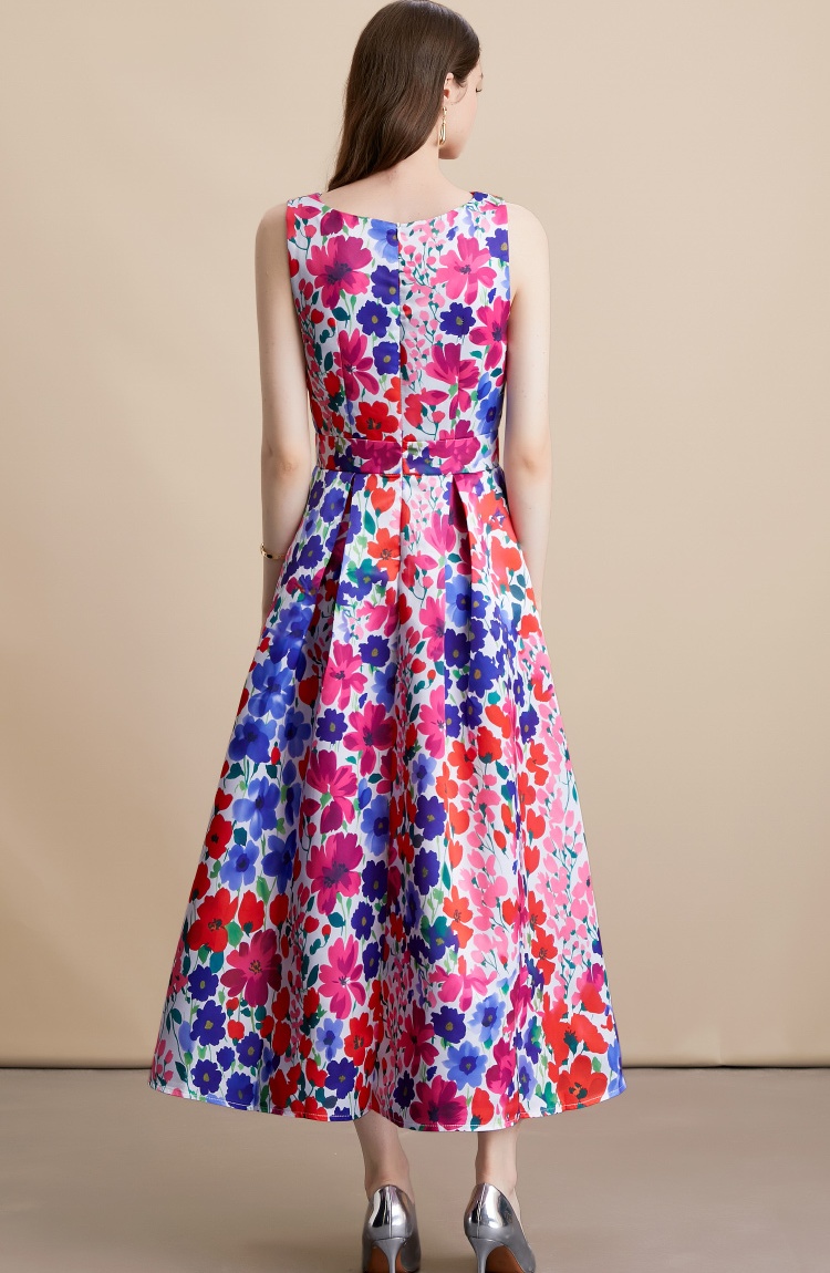 Sleeveless clipping stereoscopic high waist dress