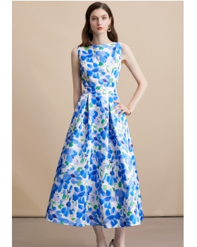 A-line pinched waist sleeveless stereoscopic high waist dress