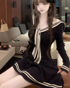 Autumn and winter slim enticement knitted college style dress