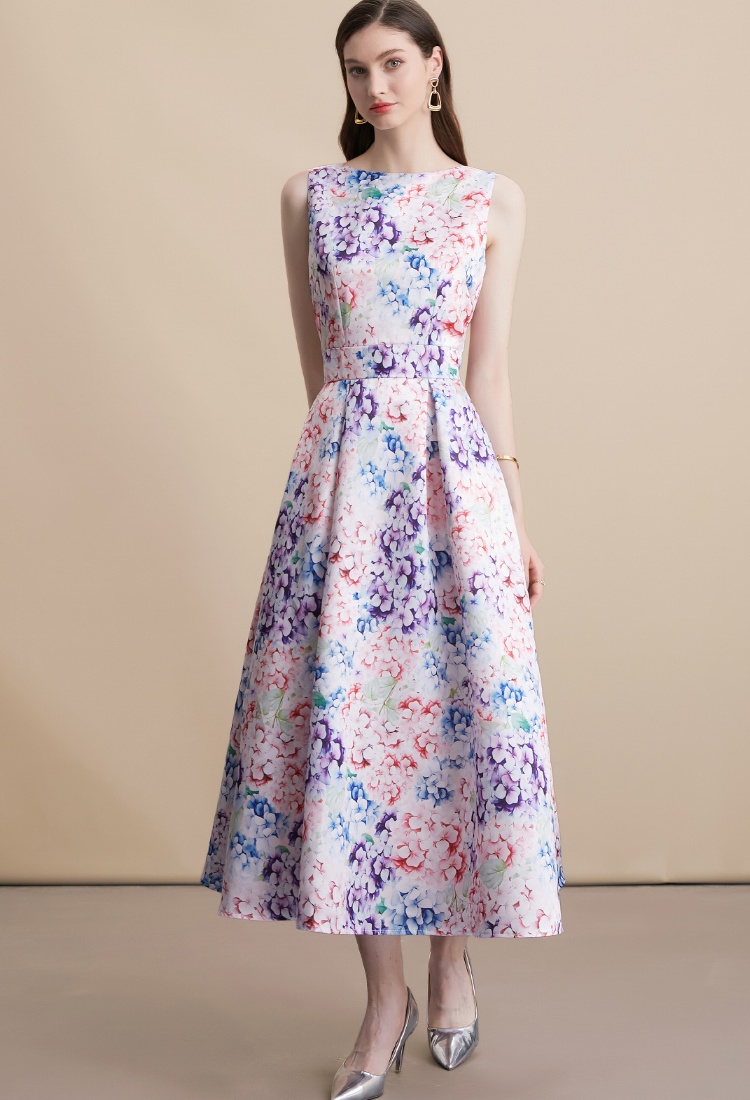 Clipping stereoscopic pinched waist sleeveless dress