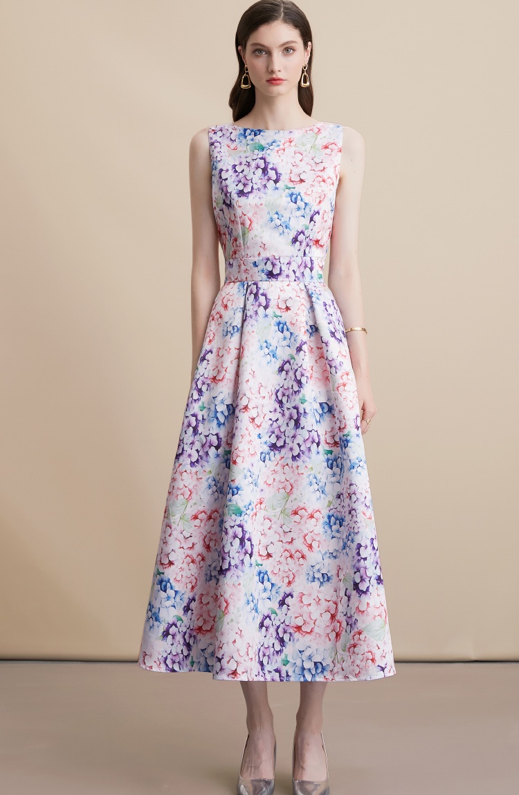 Clipping stereoscopic pinched waist sleeveless dress