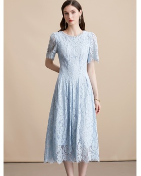 Lace round neck short sleeve pearl sky-blue diamond dress