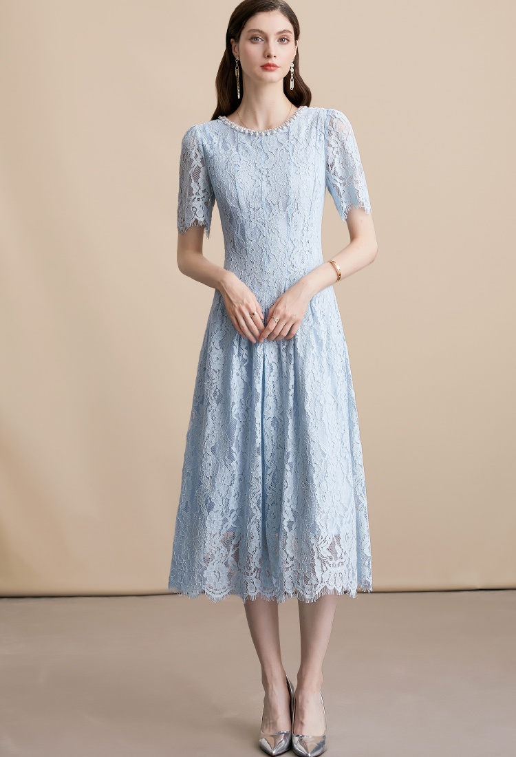 Lace round neck short sleeve pearl sky-blue diamond dress