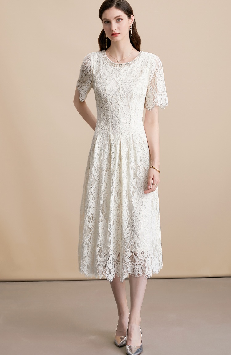 Lace apricot round neck diamond pearl dress